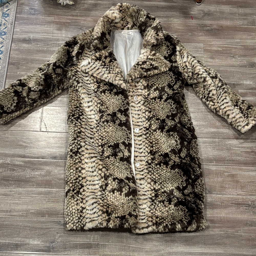12th Tribe Vivienne Grey Snake Faux Fur Jacket